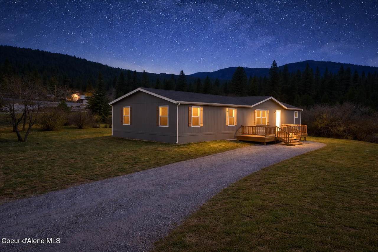 132 Finlay Loop - Photo 1