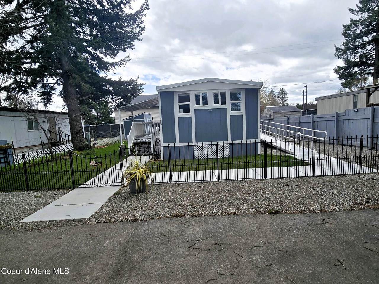 28 Walrose Loop - Photo 1