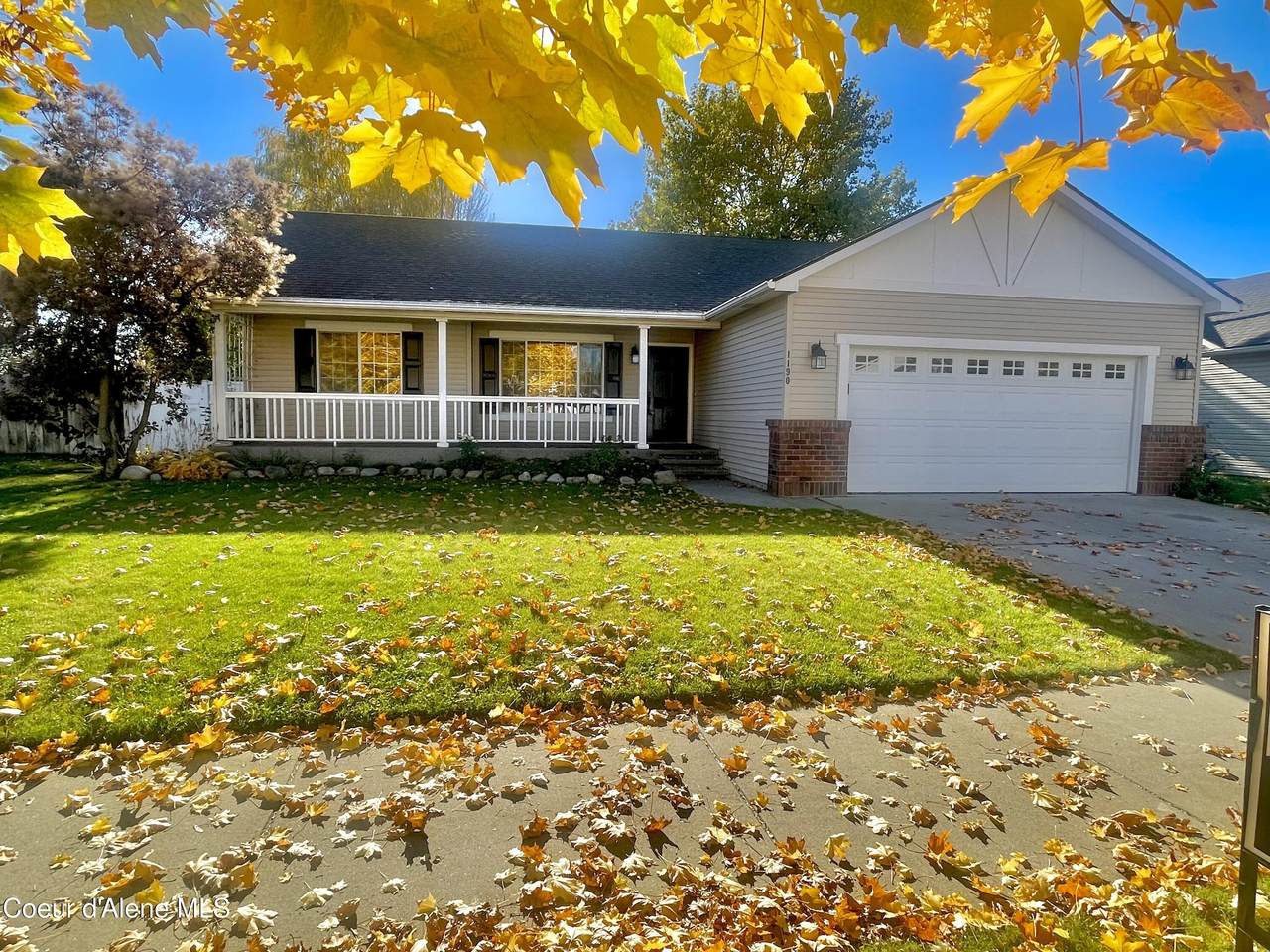 1190 Palouse Dr - Photo 1