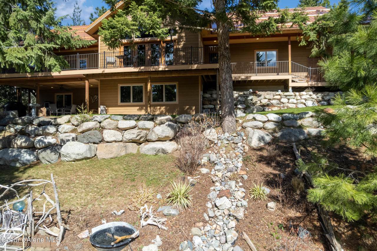 1029 Sun Valley Dr - Photo 1
