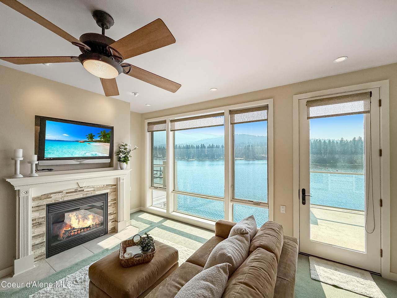 415 Waterside Dr - Photo 1