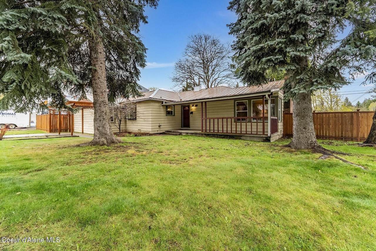 1421 St Maries Ave - Photo 1
