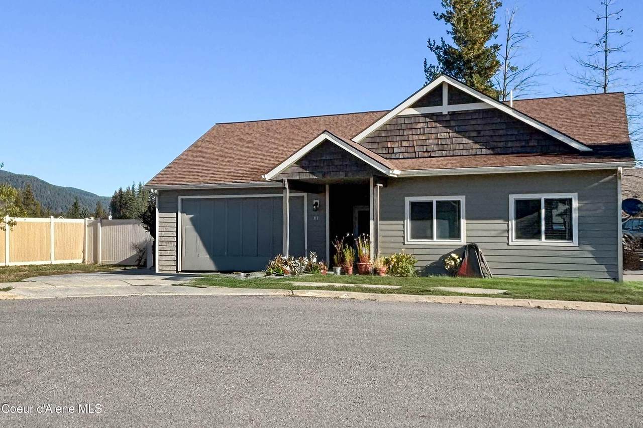 318 Creekview Ct - Photo 1