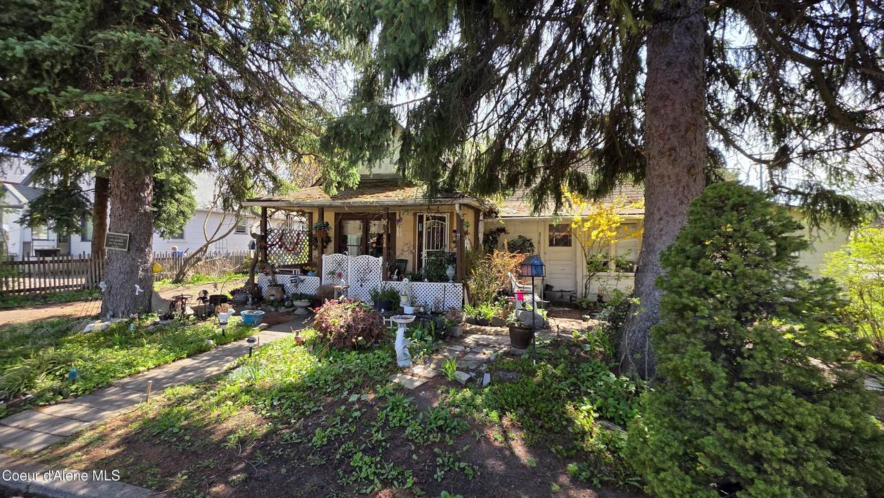 526 Walnut Ave - Photo 1