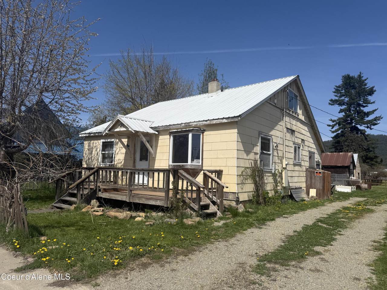 116 4th Ave - Photo 1