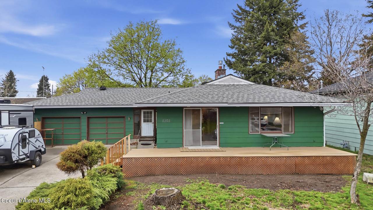 2303 8th St - Photo 1