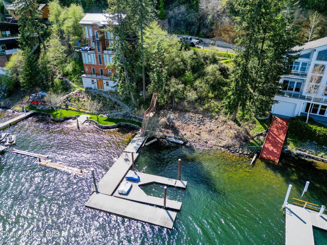 233 Steamboat Dr - Photo 1