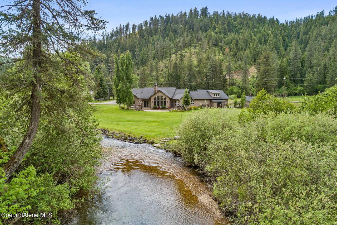 1990 Gateway Ranch Rd - Photo 1