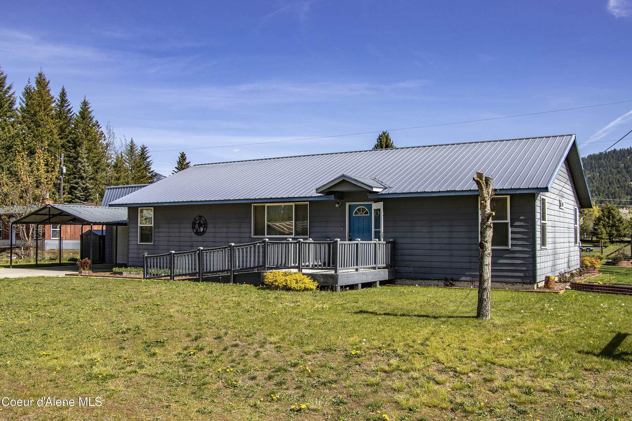 316 6th Ave - Photo 1