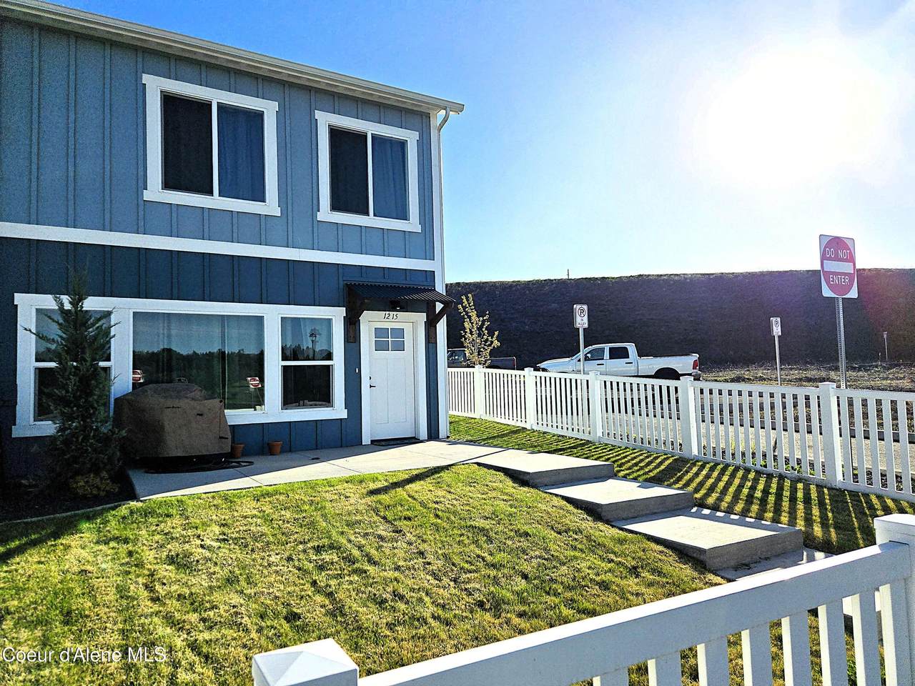 1215 Edington Ave - Photo 1