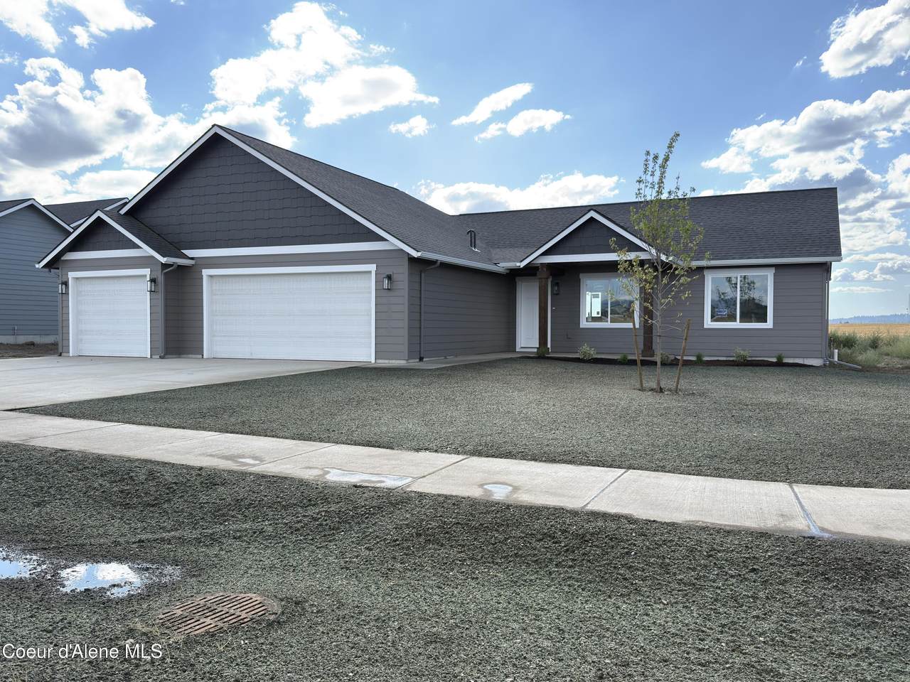 11723 Simmons Ln - Photo 1