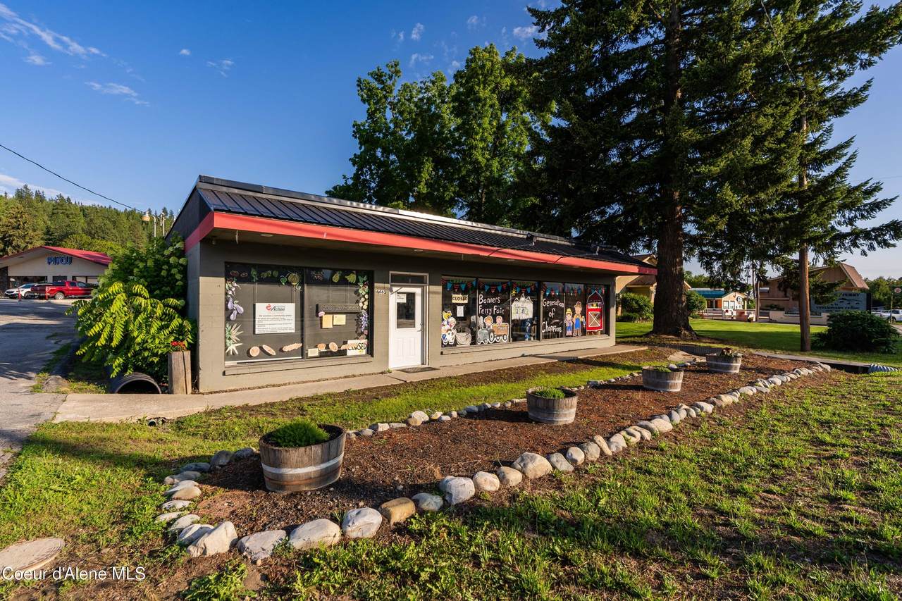 6665 Main St - Photo 1