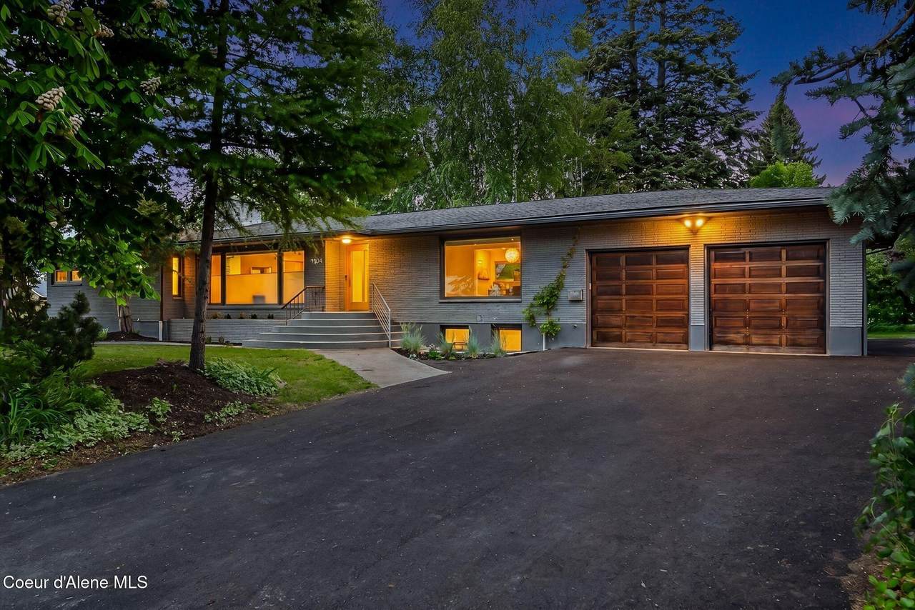 1104 Birch Street - Photo 1