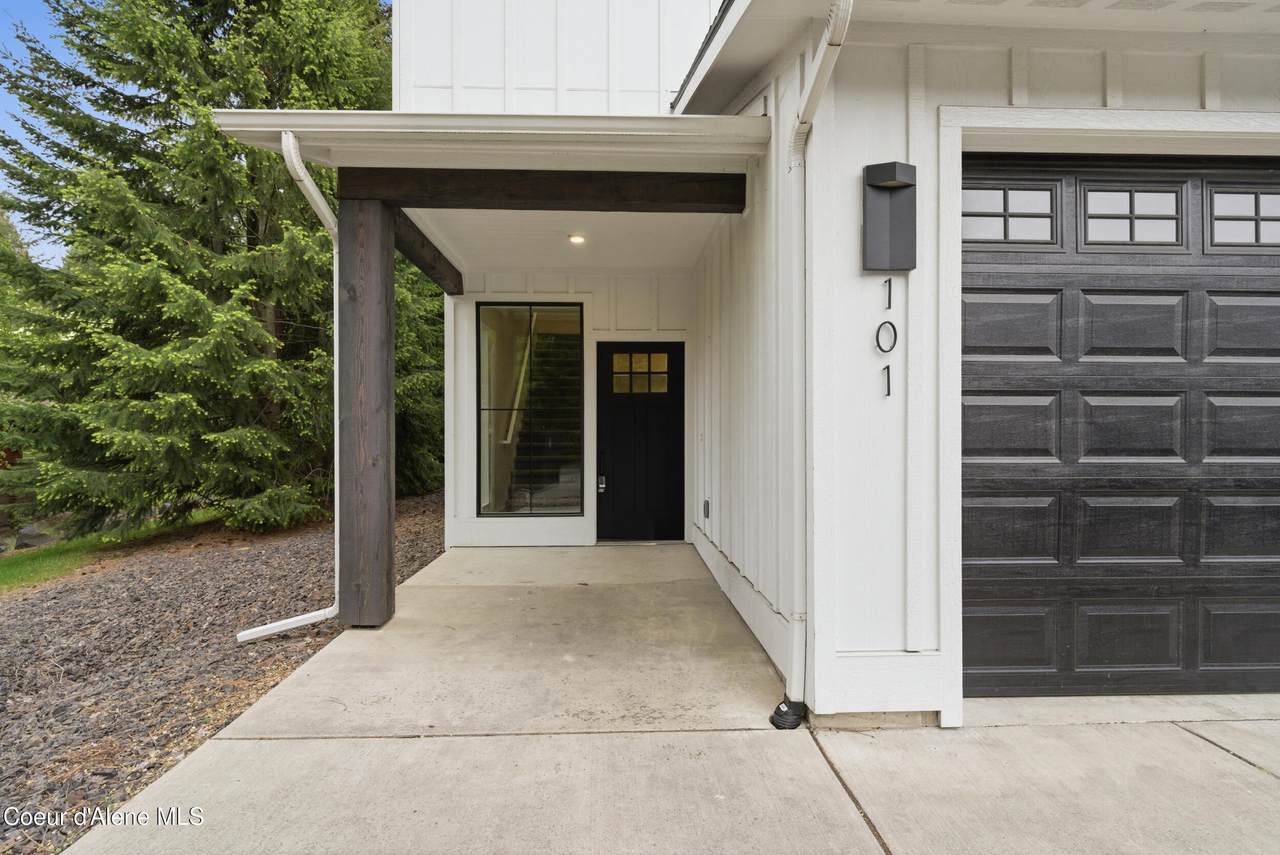 955 Grove Way - Photo 1