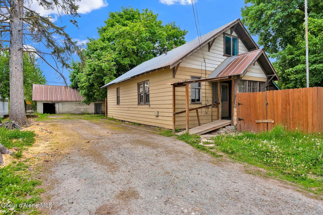 905 Boyer Ave - Photo 1