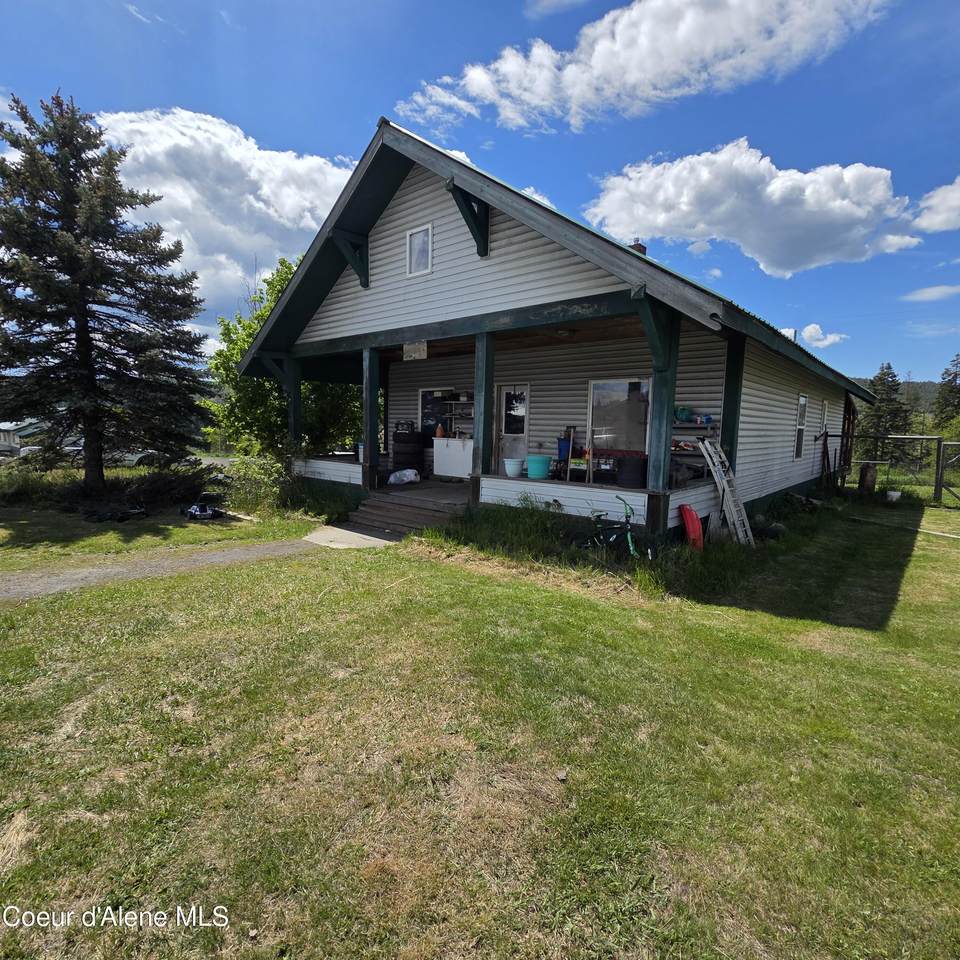 64042 Highway 3 - Photo 1