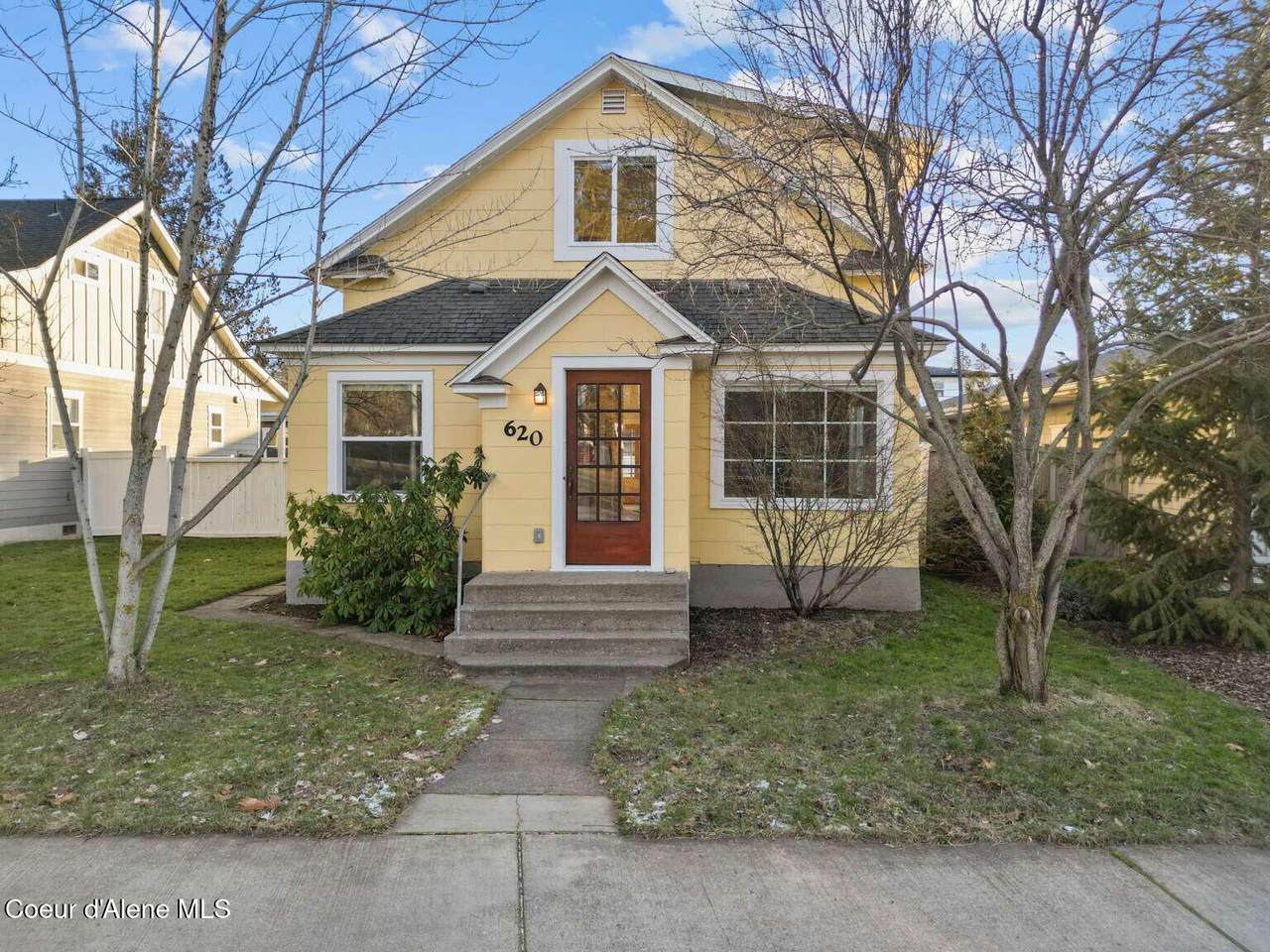 620 River Ave - Photo 1