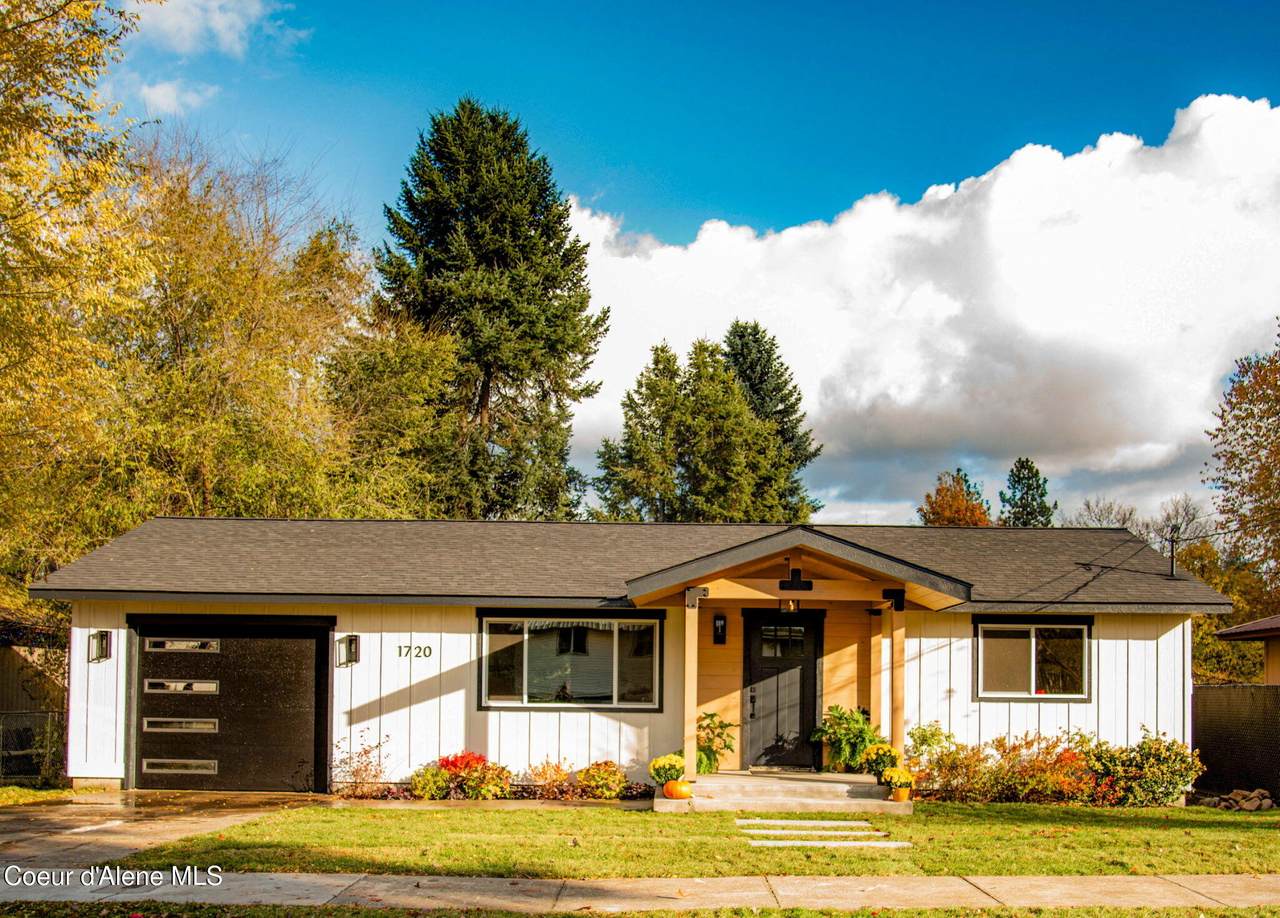 1720 8th St - Photo 1