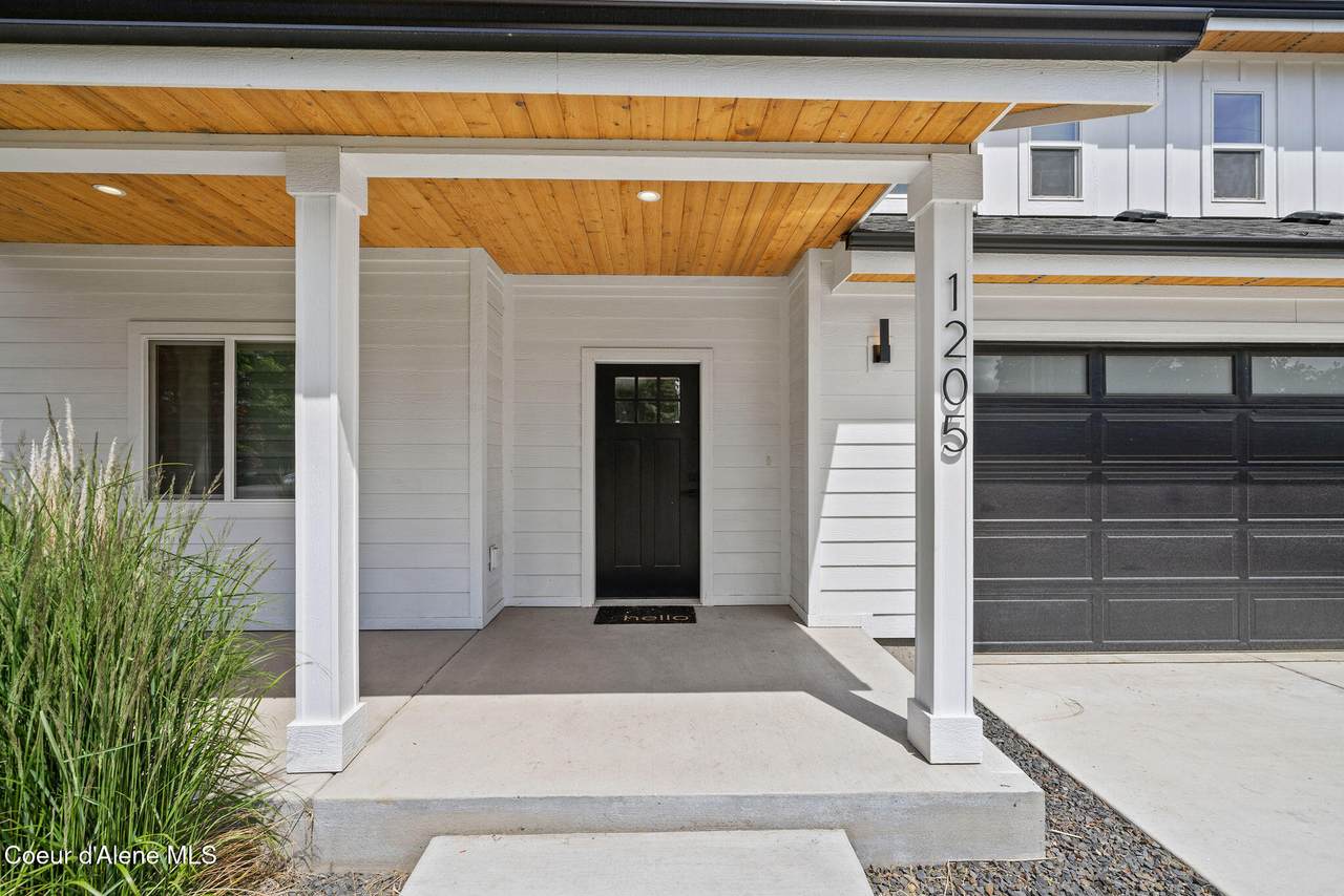 1205 Adeline Ave - Photo 1