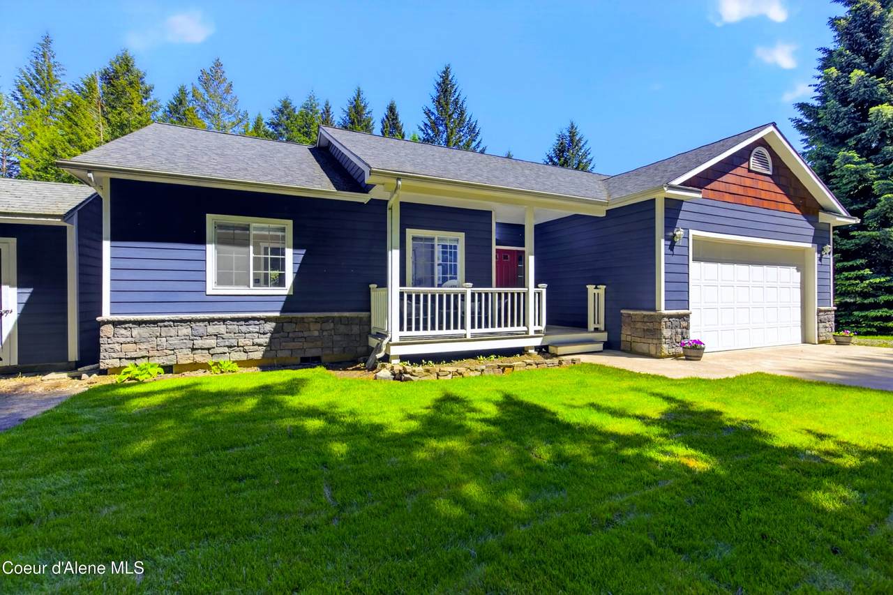 303 Park Ln - Photo 1
