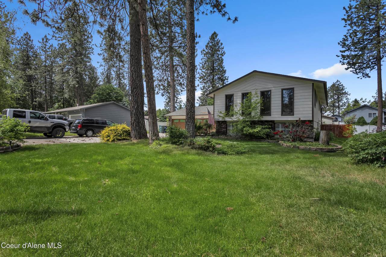 5792 Parkwood Cir - Photo 1