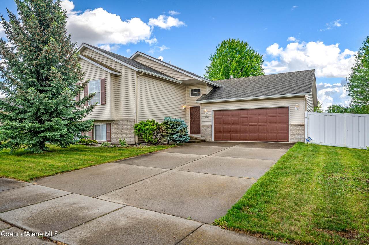 2656 Larix Ct - Photo 1