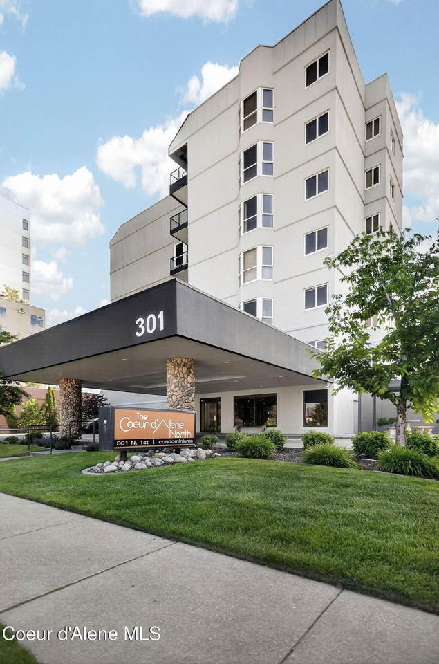 301 1st St - Photo 1