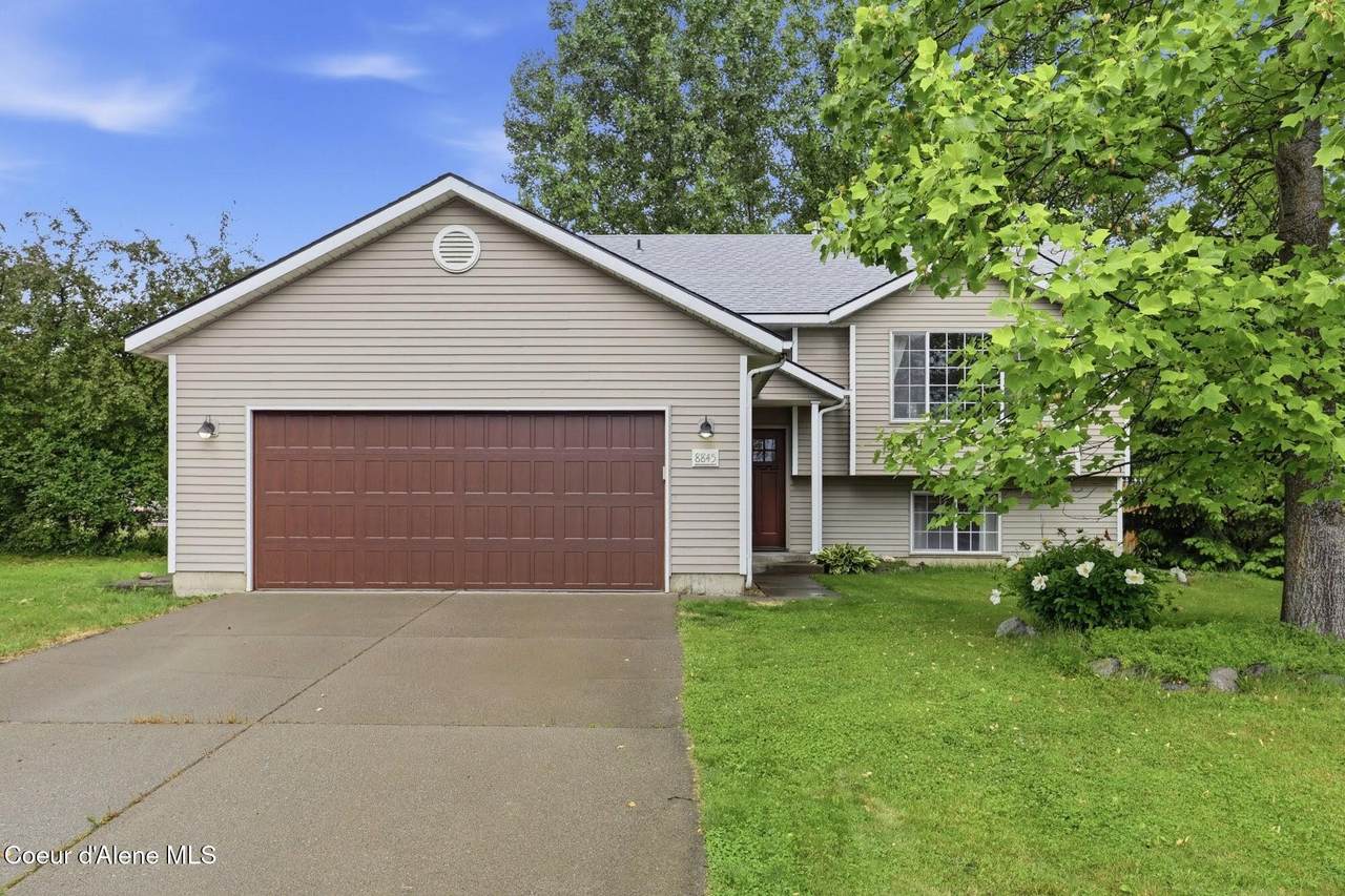 8845 Davis Cir - Photo 1