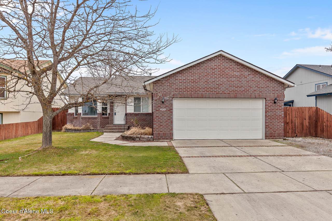 4042 Couples Dr - Photo 1