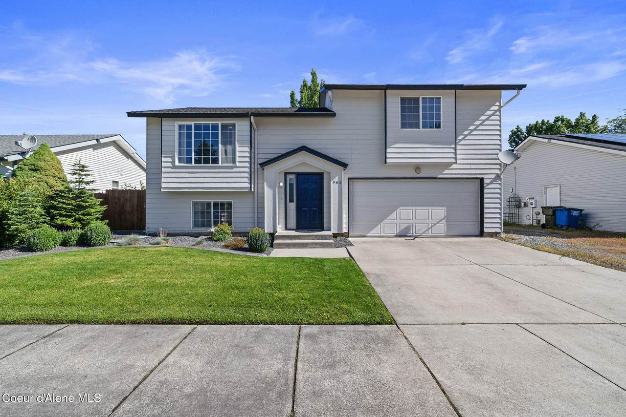 903 11th Ave - Photo 1