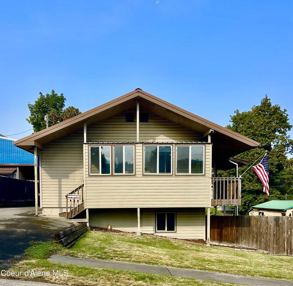 119 5th St - Photo 1