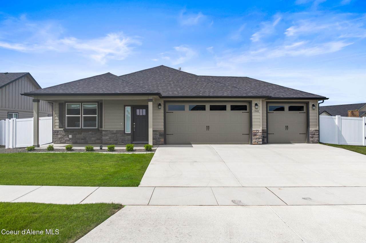 11842 Lennon Ln - Photo 1