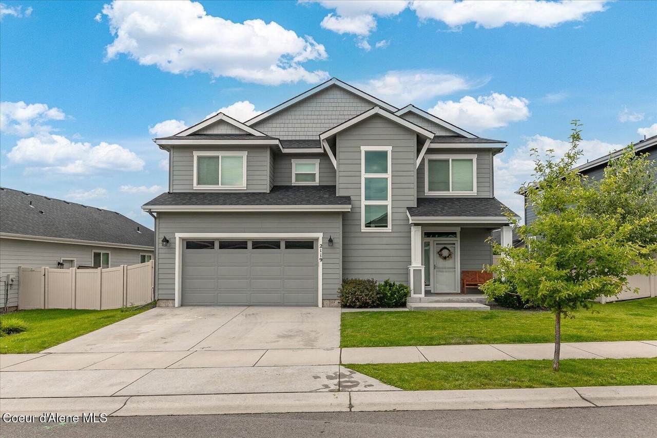 2119 Malad Ave - Photo 1