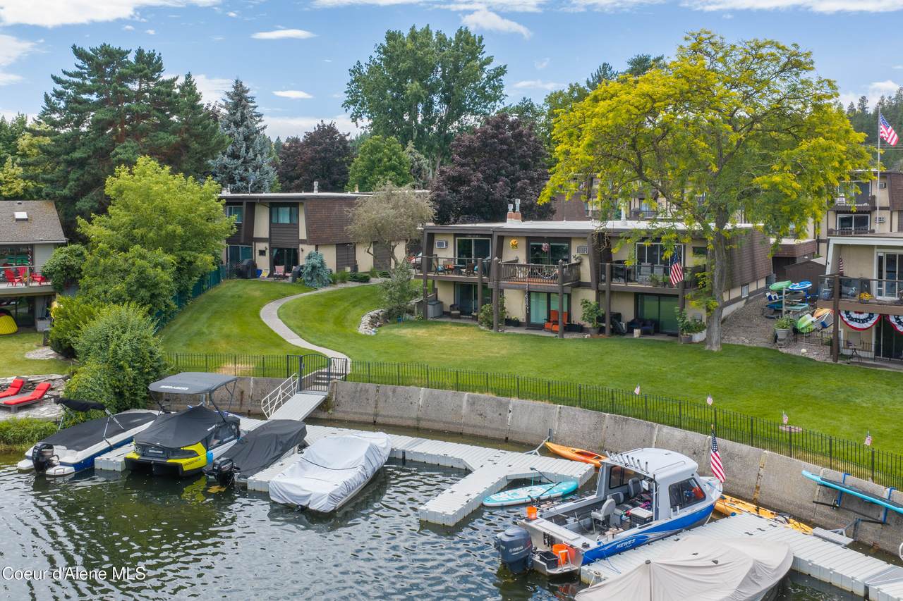 311 Shoreline Dr - Photo 1
