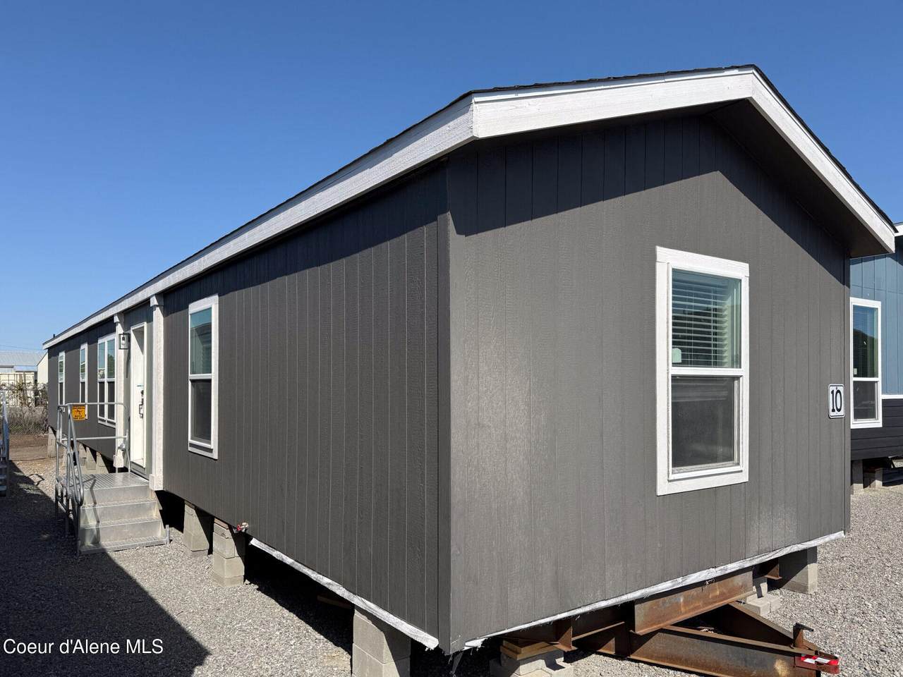 195 Davis Rd - Photo 1