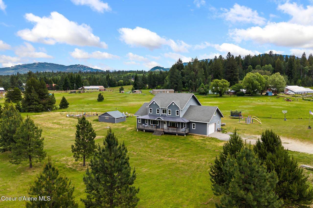 438 Davis Rd - Photo 1
