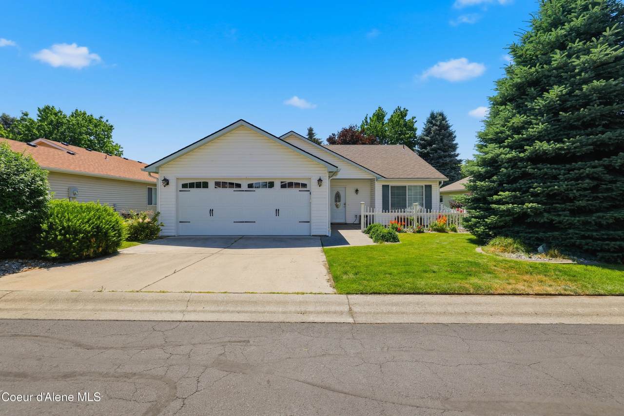 2064 Normandie Ln - Photo 1