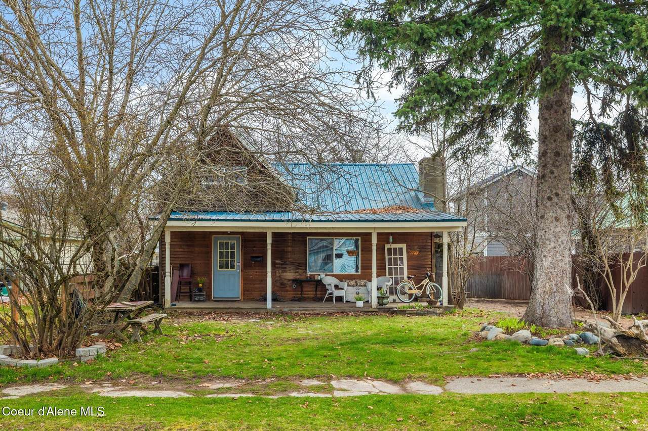 329 Florence Ave - Photo 1
