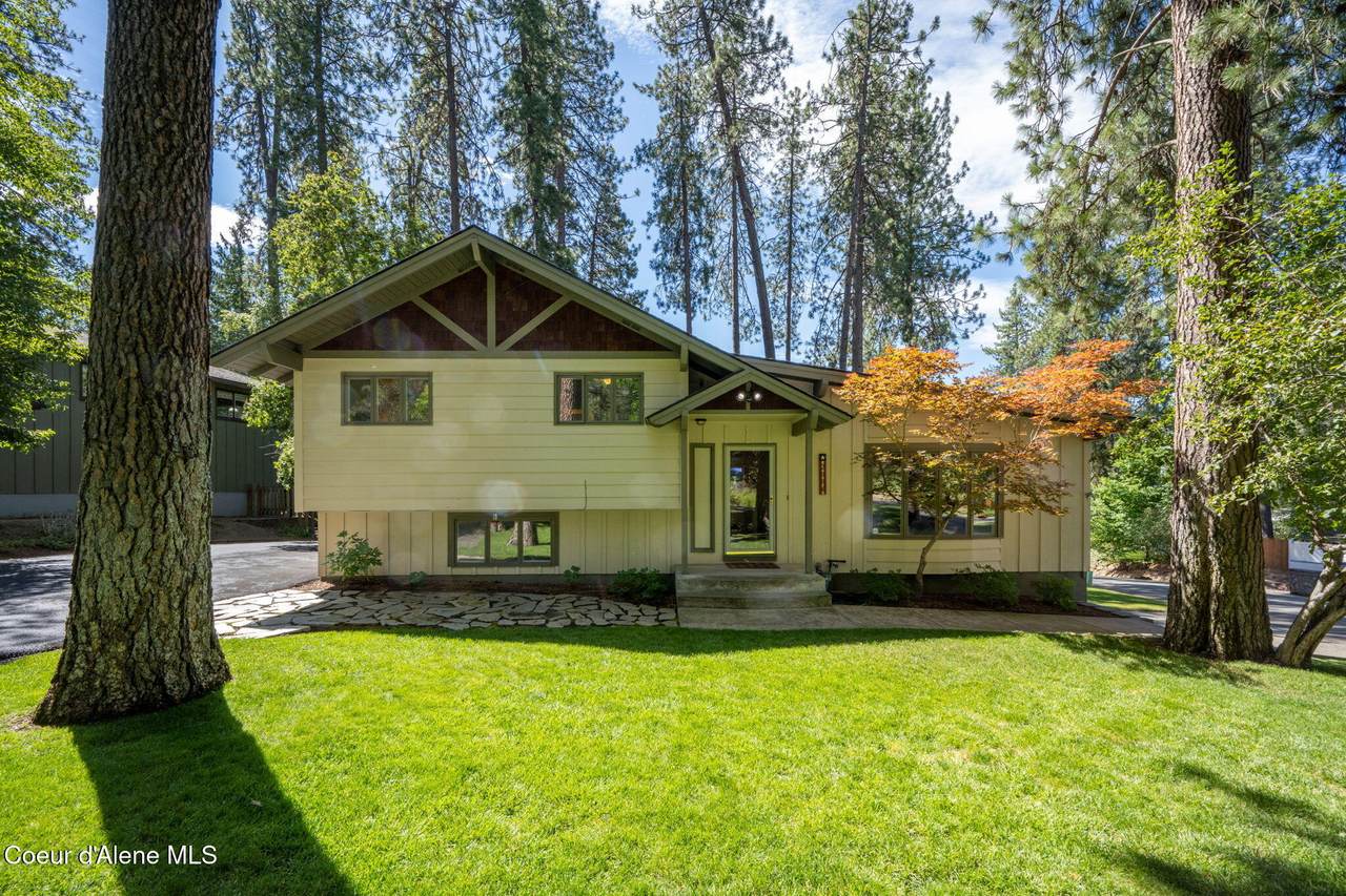 2886 Harrison Ave - Photo 1