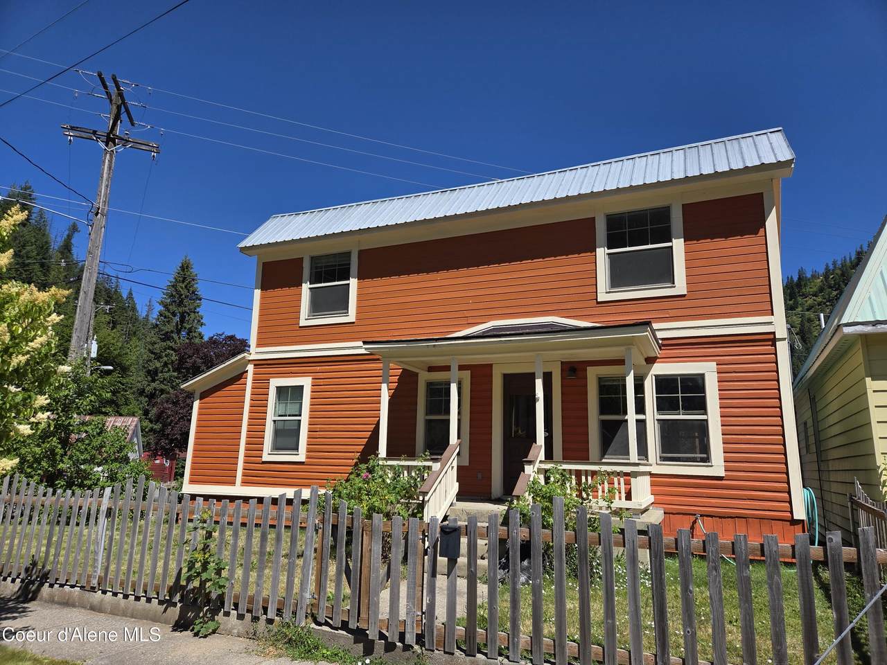 117 Cypress St - Photo 1