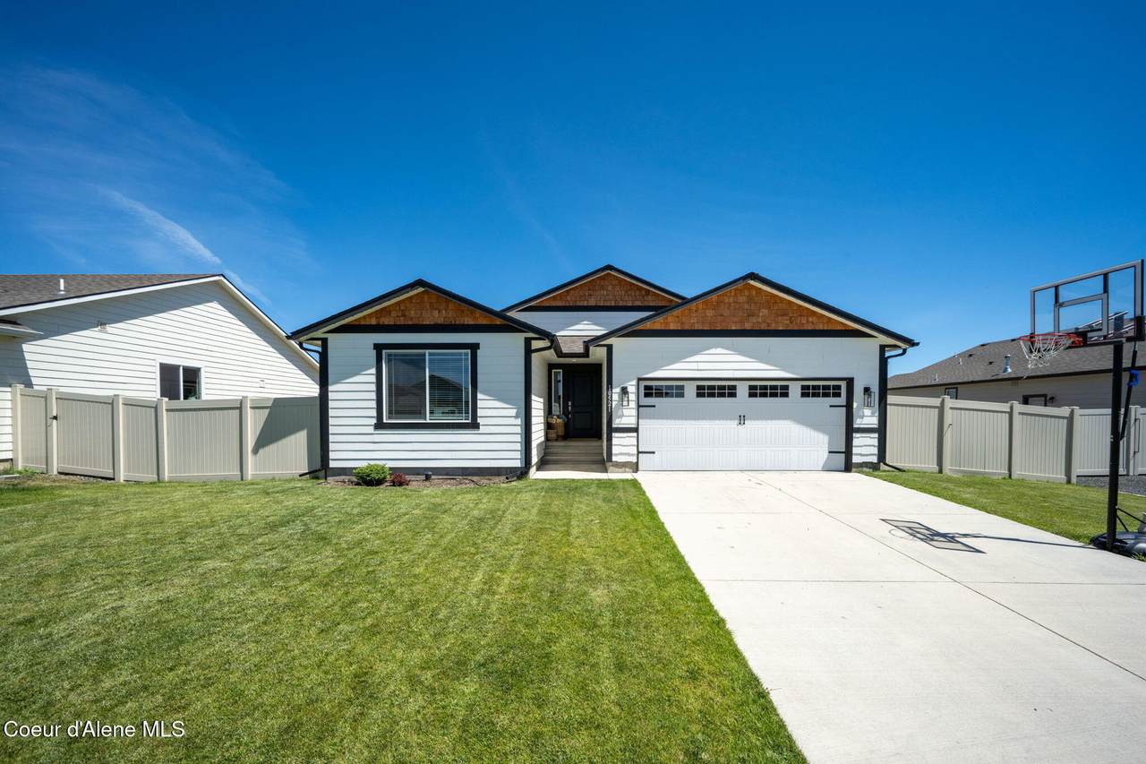 10521 Belgrave Loop - Photo 1