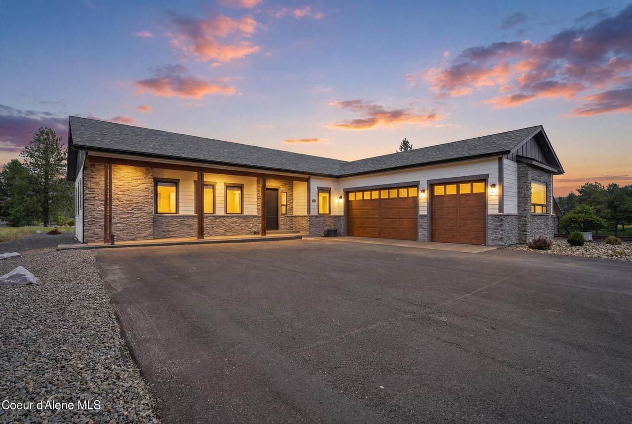 575 Stoneridge Rd - Photo 1