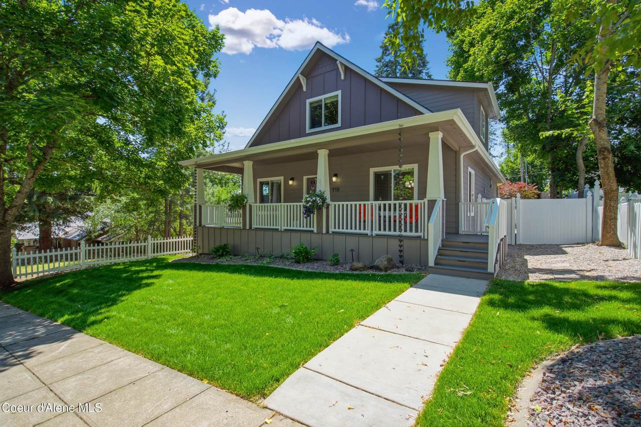 910 Saint Maries Ave - Photo 1