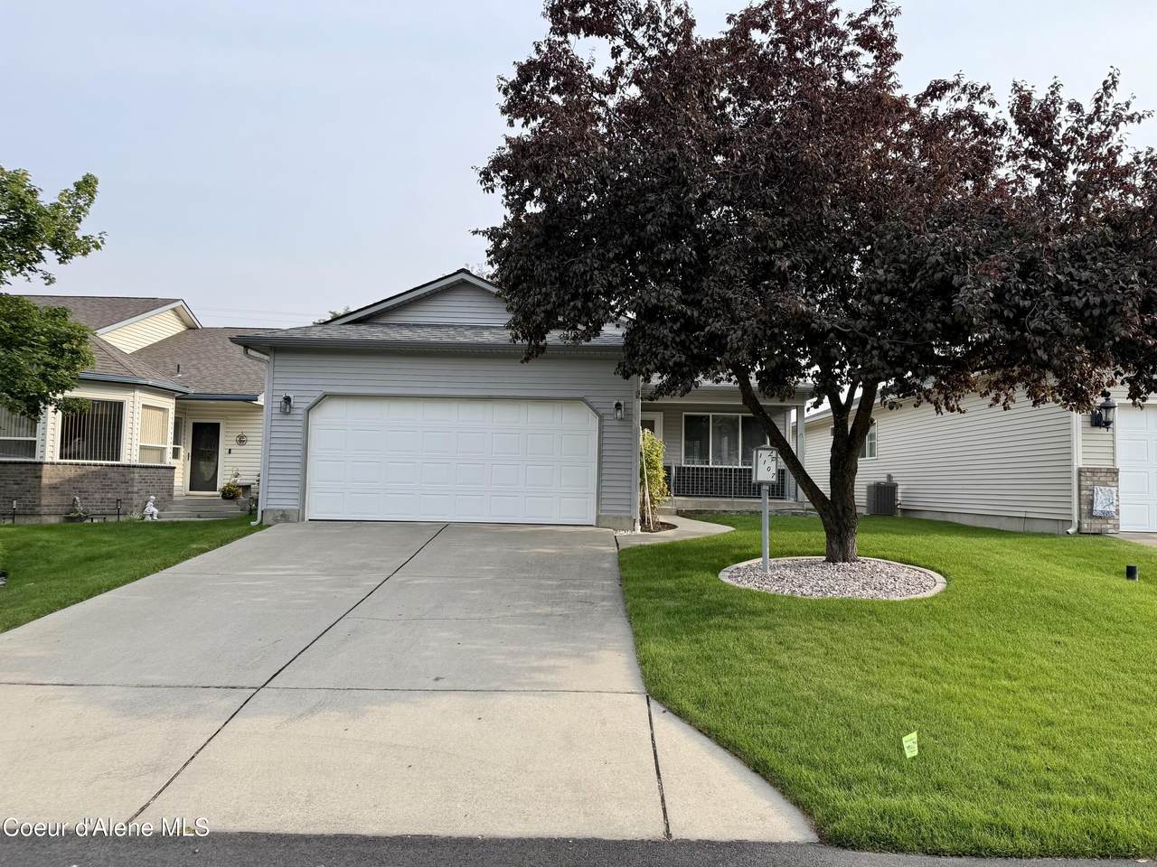1107 Woodlawn Dr - Photo 1