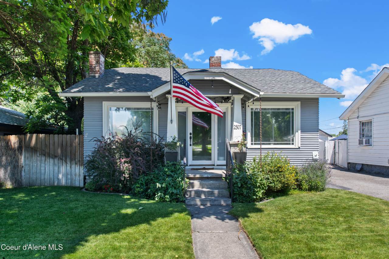 2507 Mission Ave - Photo 1