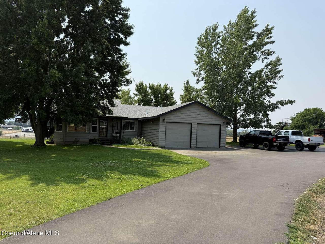 14250 Prairie Ave - Photo 1