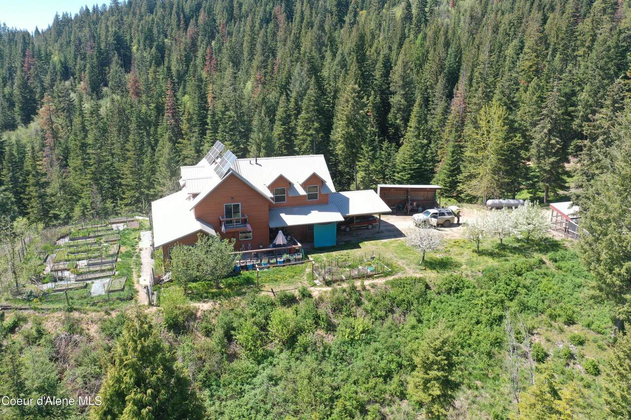 1800 Hells Gulch Rd - Photo 1