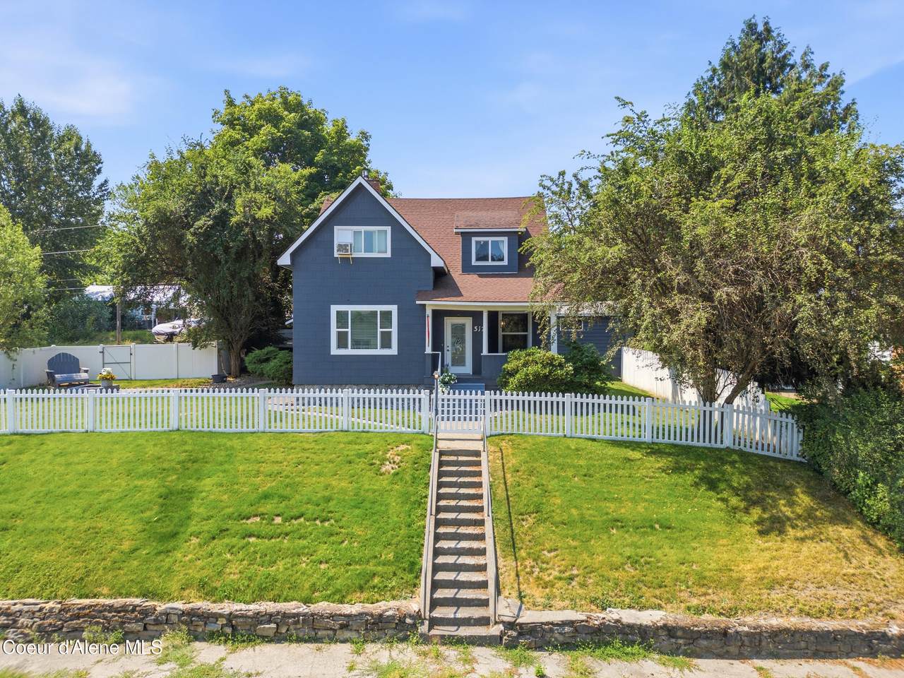 317 9th St - Photo 1