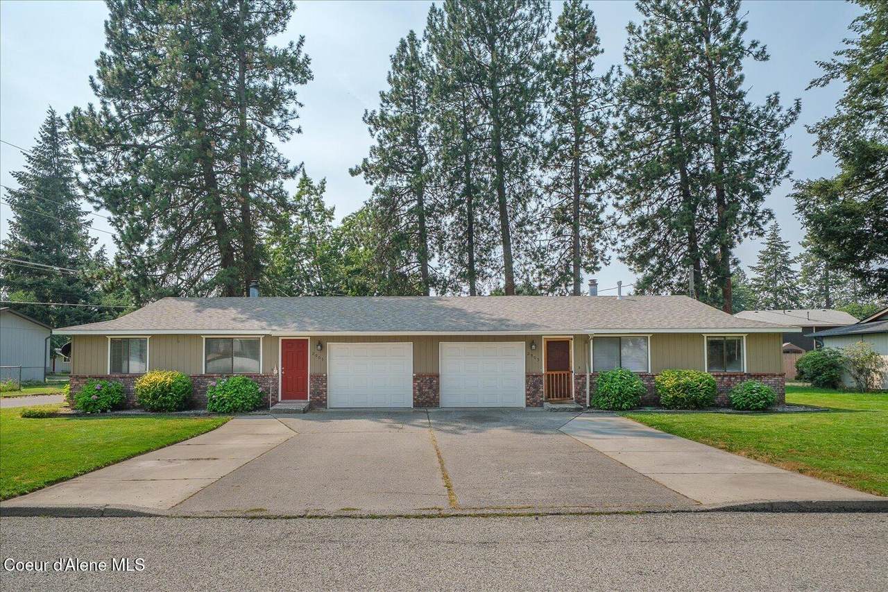 2903/2905 Honeysuckle Dr - Photo 1