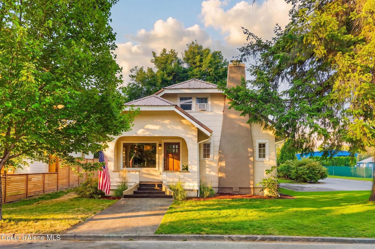 2103 Mullan Ave - Photo 1